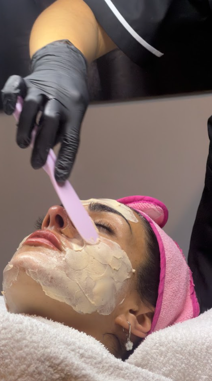 Tratamiento facial · aplicación de mascarilla
