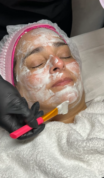 Tratamiento facial · mascarilla en reposo